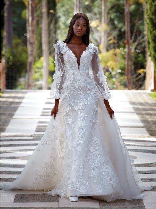 robe de mariée sirène avec traine amovible nouvelle collection Démétrios 2023 à Marseille 