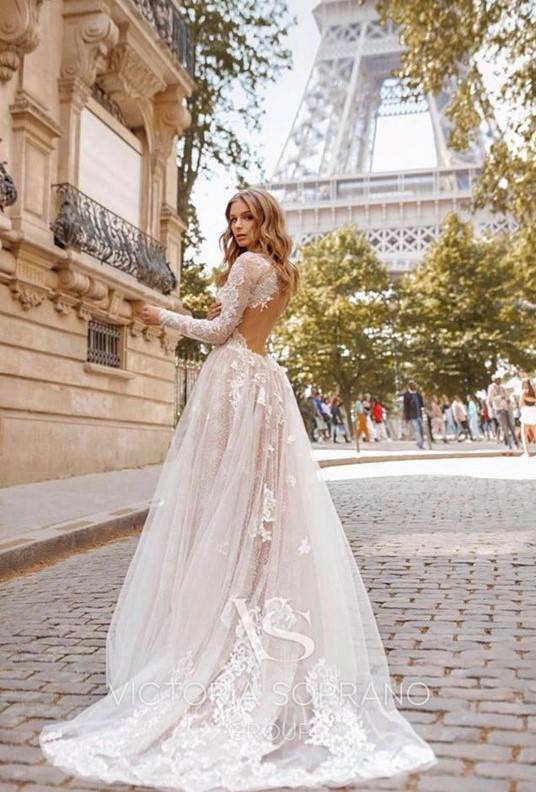 robe de mariée dos nu à Marseille centre ville 
