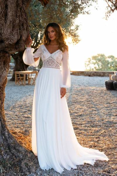 robe de mariée fluide manches longue style bohème Marseille