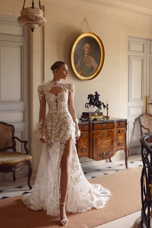 robe de mariée sirène avec manche en dentelle amovible à Marseille