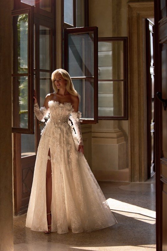 Robe de mariée trapèze bustier à Marseille centre-ville 