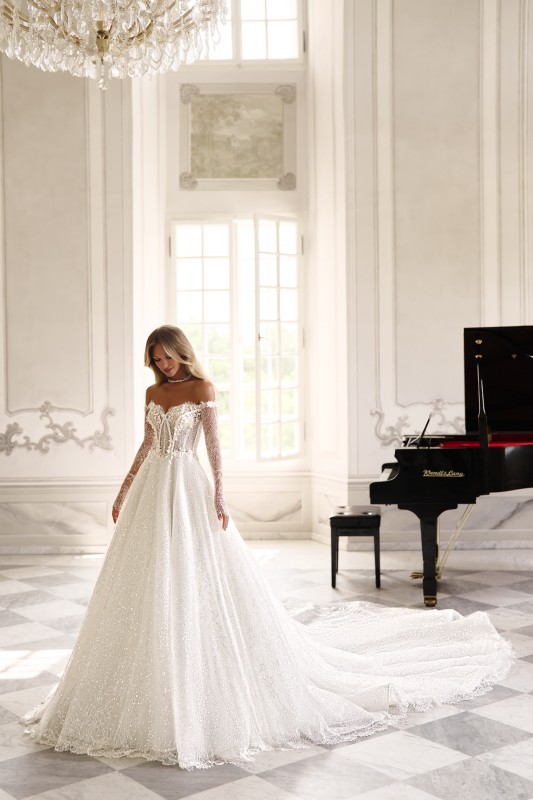 Robe de mariée princesse scintillante à Marseille 