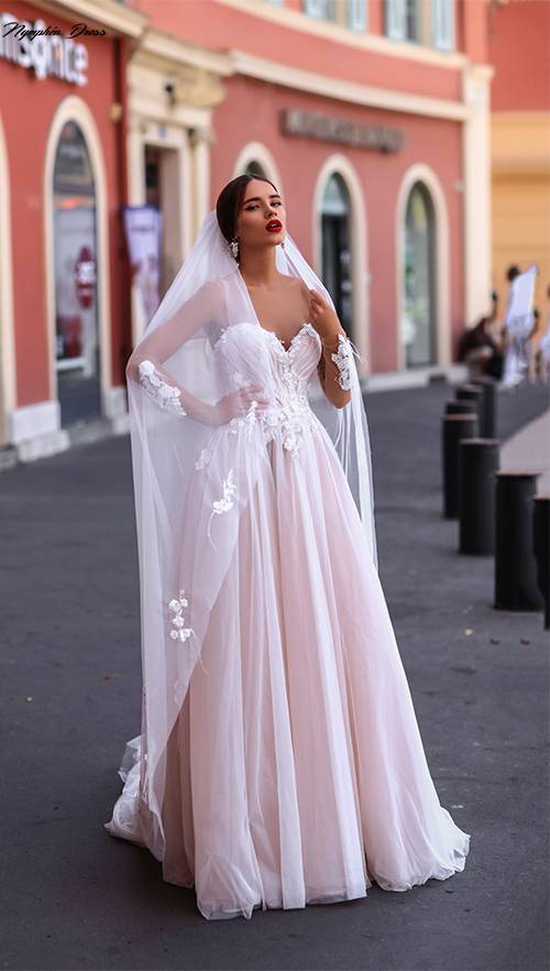 robe de mariée bohème à Marseille 13001